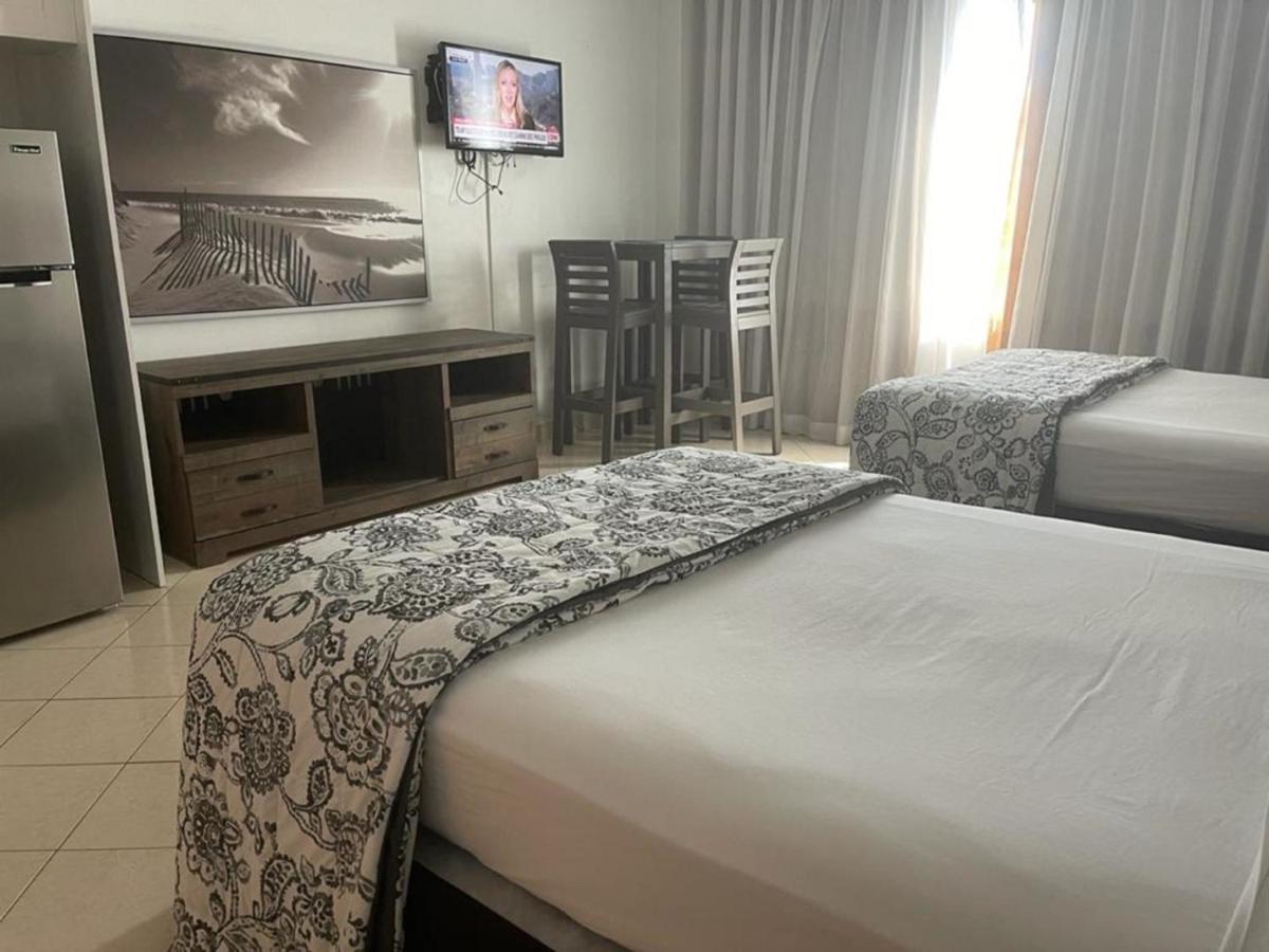 Beachfront Studios Casablanca Rentals Miami Beach Extérieur photo