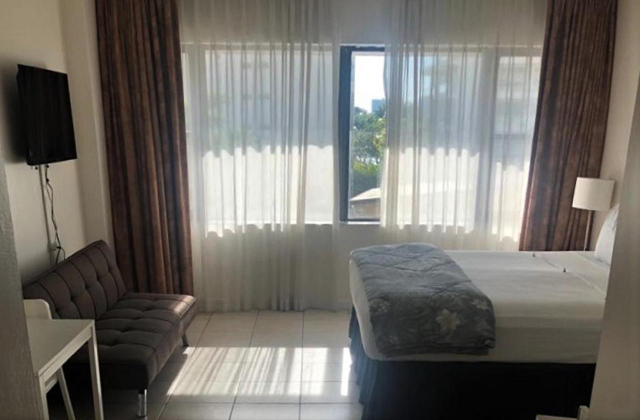 Beachfront Studios Casablanca Rentals Miami Beach Extérieur photo